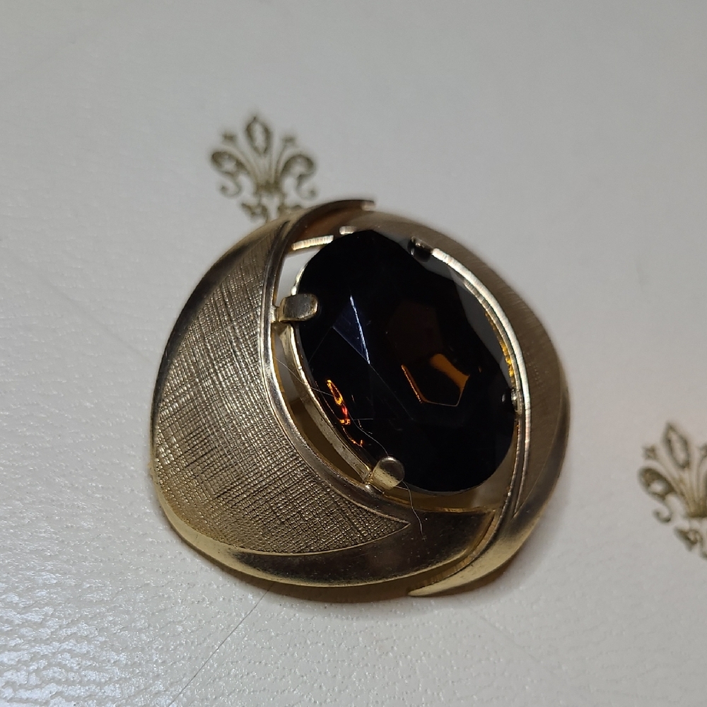 🌼2/$12 Elegant Goldtone and Brown Faceted Glass Brooch
